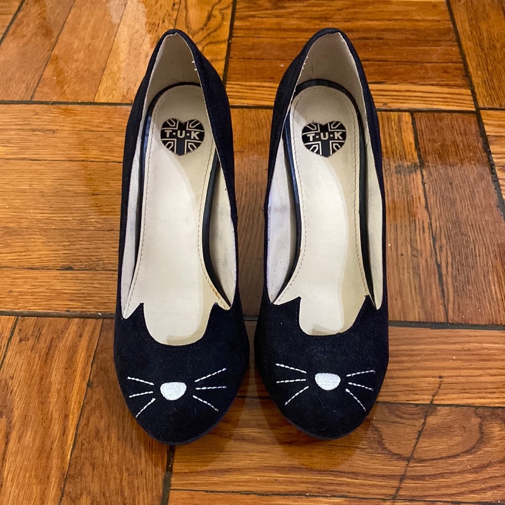 Black cat high heels